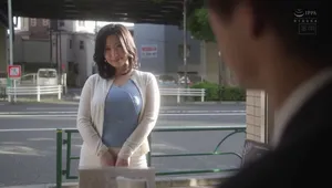 Anh xã yếu không làm lên đỉnh, cô vợ lên mạng tìm trai trẻ xoạc khỏe